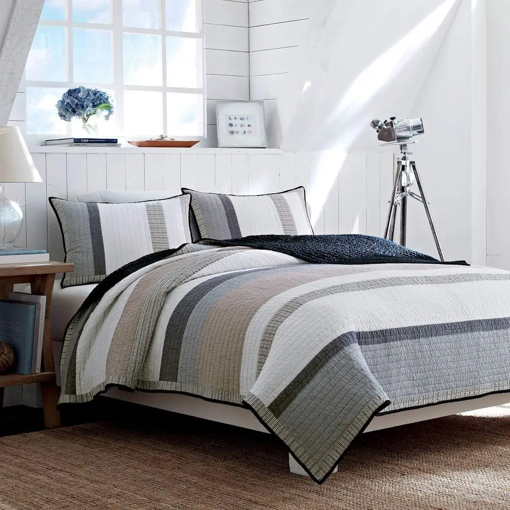 Cotton Reversible Queen Quilt Set with Matching Shams, in Tan/Grey