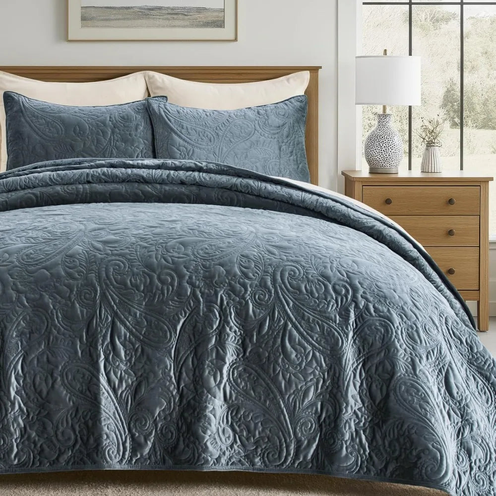 Pearl Velvet Quilt Set King Size 3 Pieces,Paisley-Stitch with Pillow Shams
