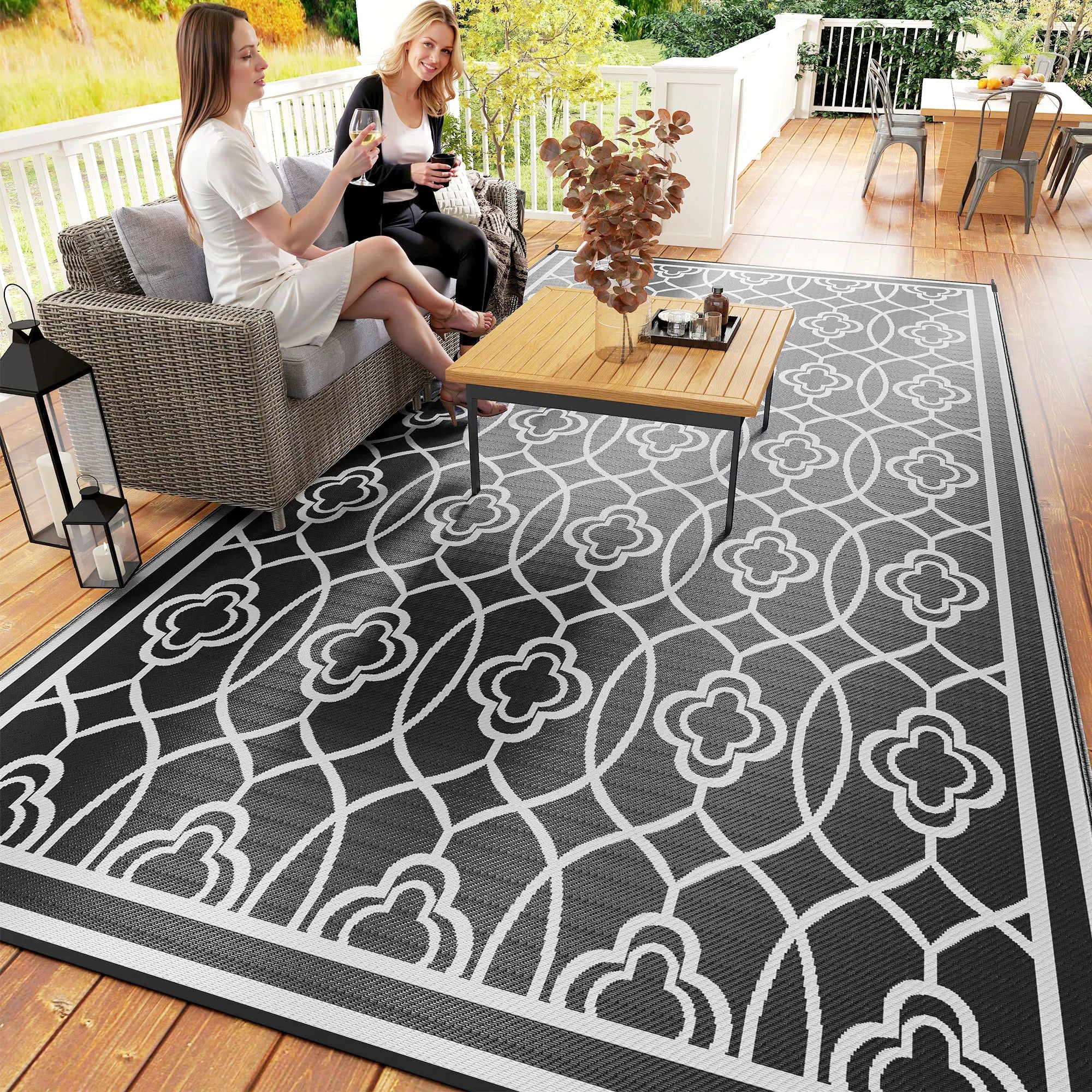 Black White Lantern Outdoor Rug, 9' x 18' Floor Mat