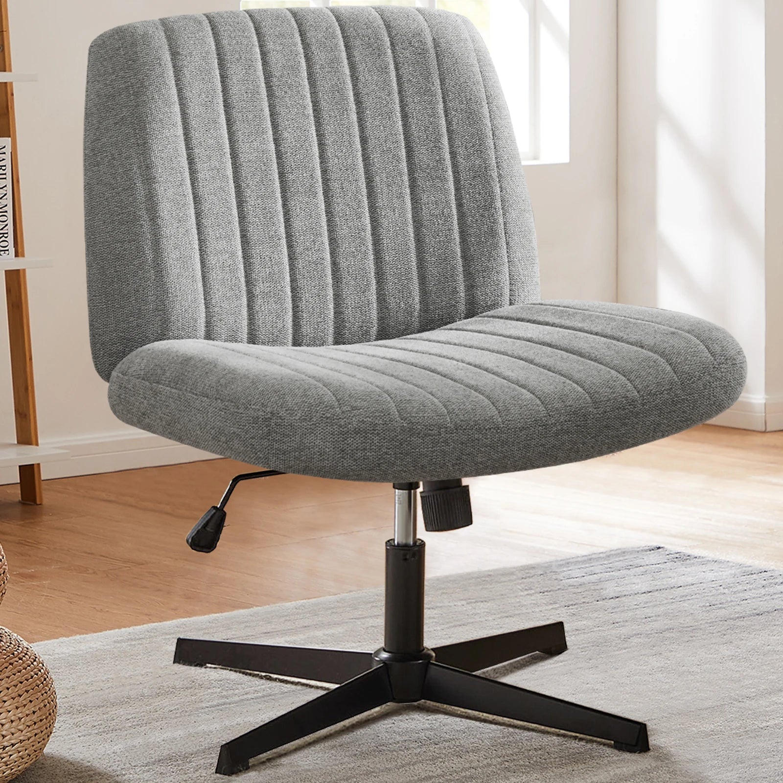 Durable Wide Seat and Cross Legged Office Chair